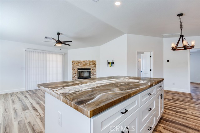 6548 Quail Spring Avenue, 29 Palms CA: https://media.crmls.org/medias/34582d90-48e8-4fdd-9ee1-e4f6182dec53.jpg