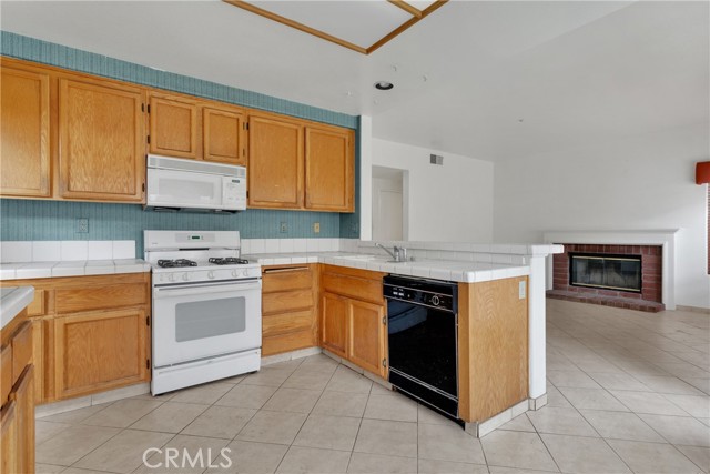 Detail Gallery Image 14 of 46 For 22570 Barons Ct, Moreno Valley,  CA 92553 - 3 Beds | 2/1 Baths