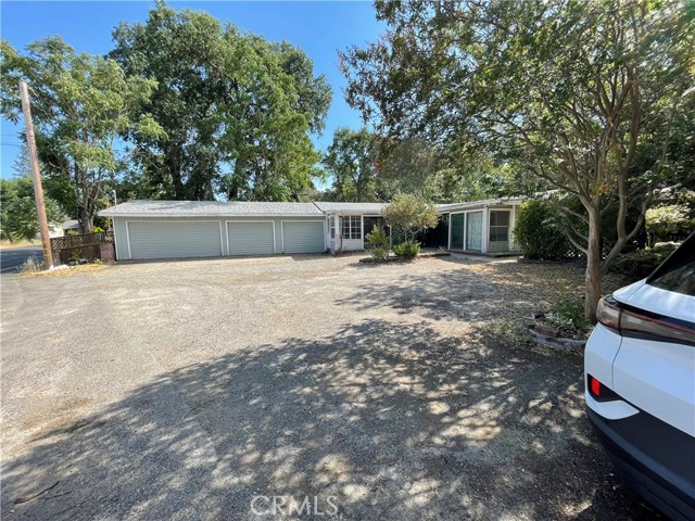 8031 Lake Street, Lower Lake CA: https://media.crmls.org/medias/3458e407-561e-4088-9456-fb287c67ce0f.jpg