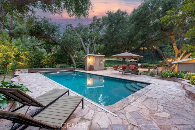 24208 Heritage Lane, Newhall CA: https://media.crmls.org/medias/3458fd06-db67-48bf-8d81-7a97bf2c2668.jpg
