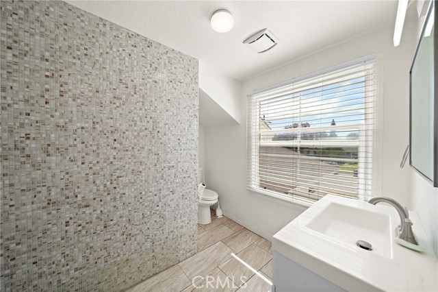 Detail Gallery Image 26 of 37 For 590 Traverse Dr, Costa Mesa,  CA 92626 - 4 Beds | 3 Baths