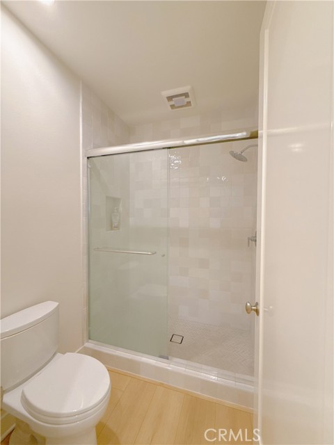 104 Bright Star, Irvine CA: https://media.crmls.org/medias/345b9374-0dd6-40ff-b32f-0a018facc7af.jpg