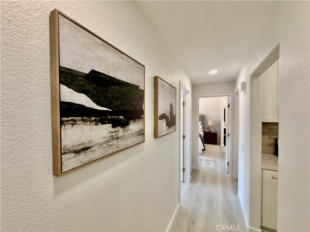 https://media.crmls.org/medias/345bb22f-644c-48c0-9414-85632668824b.jpg?preset=X-Large