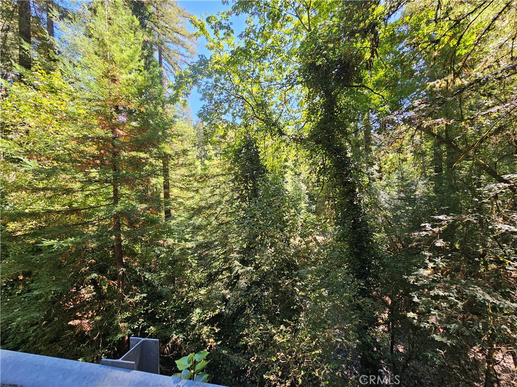 https://media.crmls.org/medias/345c0834-5301-4fb4-8a40-0f9432ef6894.jpg?preset=X-Large