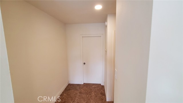 5333 Hyde Street, Los Angeles CA: https://media.crmls.org/medias/345c344b-8d97-4051-ae55-fb14bf7fa18b.jpg