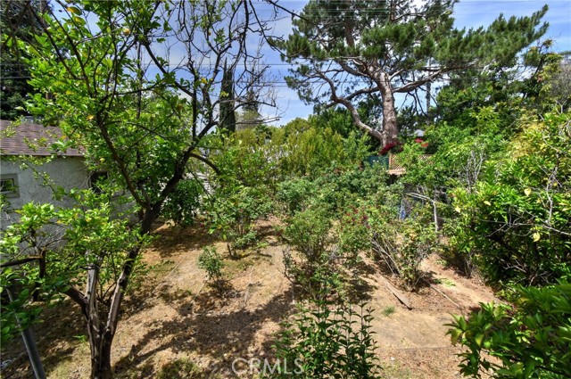 Detail Gallery Image 20 of 23 For 5625 Matilija Ave, Valley Glen,  CA 91401 - 2 Beds | 2 Baths