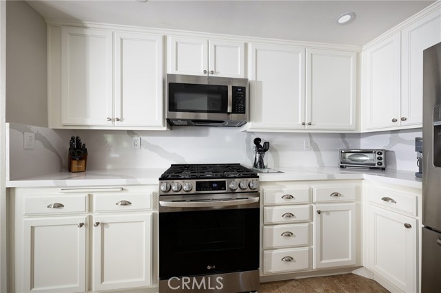 Detail Gallery Image 12 of 22 For 28855 Woodspring Cir, Lake Forest,  CA 92679 - 3 Beds | 2 Baths