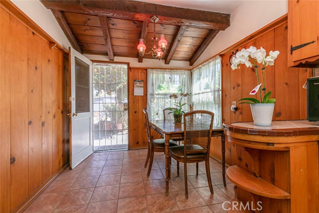 Detail Gallery Image 13 of 45 For 14719 Wyandotte St, Van Nuys,  CA 91405 - 2 Beds | 1/1 Baths