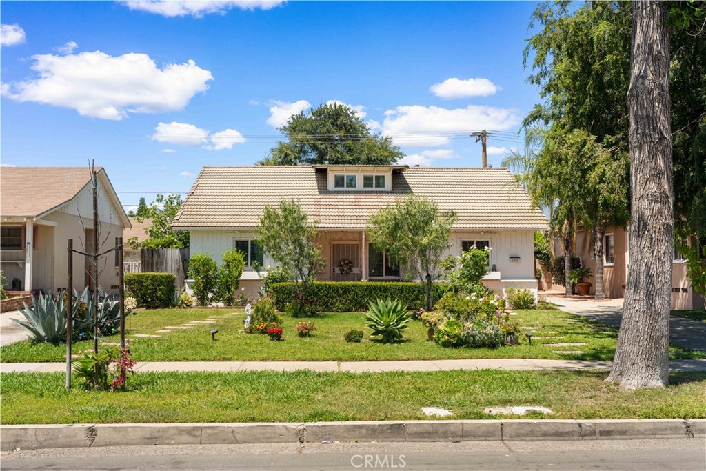 651 E Granada Court