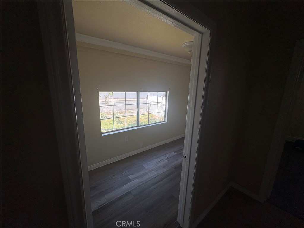 https://media.crmls.org/medias/345e28d5-8890-47b9-9d85-84a001f84cb3.jpg?preset=X-Large