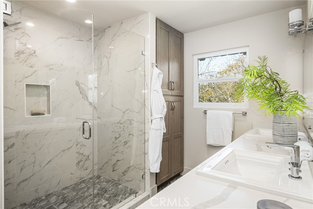 Detail Gallery Image 53 of 60 For 11 Thunder Trl #6,  Irvine,  CA 92614 - 4 Beds | 2/1 Baths