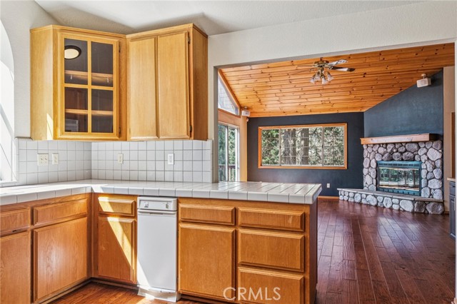 Detail Gallery Image 10 of 35 For 25274 North Rd, Twin Peaks,  CA 92391 - 3 Beds | 2/1 Baths