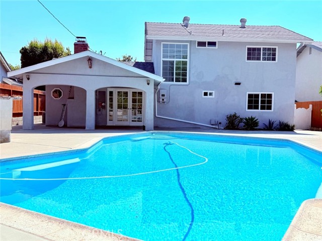24811 Calle El Toro Grande, Lake Forest CA: https://media.crmls.org/medias/345f43c4-75df-41e6-b2d2-e06d69af486f.jpg