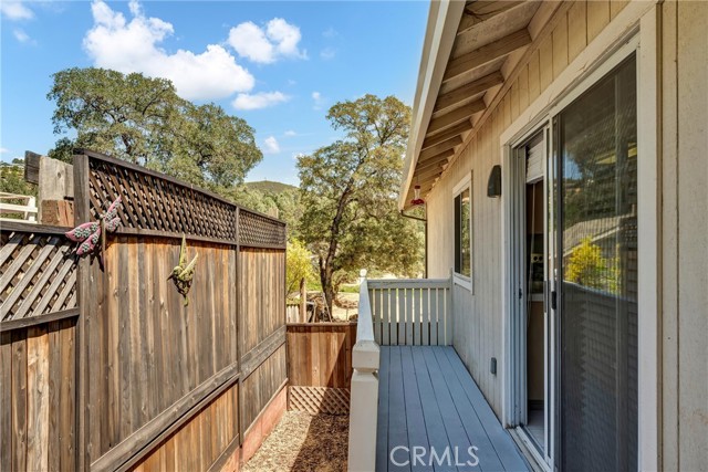 Detail Gallery Image 14 of 30 For 18278 North Shore Dr, Hidden Valley Lake,  CA 95467 - 3 Beds | 2 Baths
