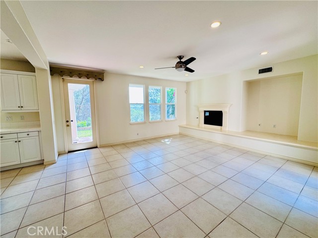 Detail Gallery Image 13 of 42 For 2946 Muir Trail Dr, Fullerton,  CA 92833 - 4 Beds | 3/1 Baths