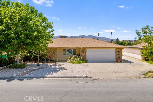 Detail Gallery Image 1 of 17 For 42153 Carnegie Ave, Hemet,  CA 92544 - 4 Beds | 2 Baths