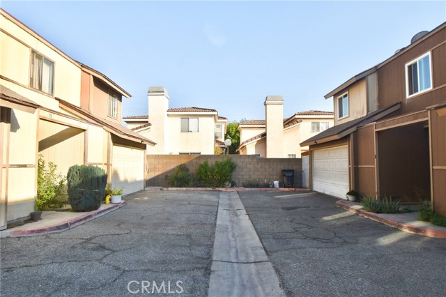 12828 Ramona Boulevard, Baldwin Park CA: https://media.crmls.org/medias/3460788c-1656-4505-9270-886545e24897.jpg