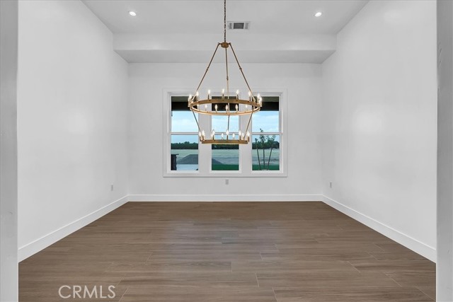 605 S Anderson Road, Exeter CA: https://media.crmls.org/medias/3460dfe4-be8d-4138-a8da-6618d1b60b28.jpg