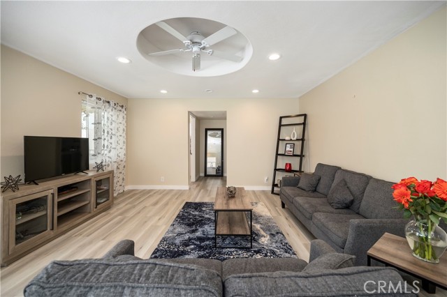 Detail Gallery Image 27 of 66 For 16495 Stevens Ave, Lake Elsinore,  CA 92530 - 3 Beds | 2/1 Baths