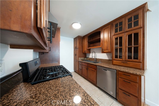 Detail Gallery Image 18 of 28 For 310 N Jackson St #104,  Glendale,  CA 91206 - 2 Beds | 2 Baths