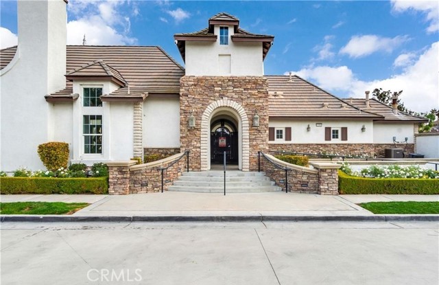13563 Mashona Avenue, Chino CA: https://media.crmls.org/medias/346290e3-7806-40b9-bcf9-52e32548f273.jpg