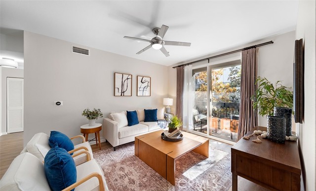 1801 E Katella Avenue, Anaheim CA: https://media.crmls.org/medias/34635ae4-e670-4e6a-abae-6b1ccc619bec.jpg