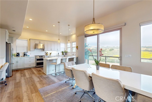 Detail Gallery Image 15 of 61 For 1009 Canyon Ln, Pismo Beach,  CA 93449 - 3 Beds | 2/1 Baths