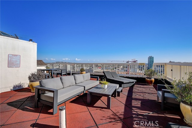 Detail Gallery Image 30 of 31 For 315 W 3rd St #305,  Long Beach,  CA 90802 - 1 Beds | 1 Baths