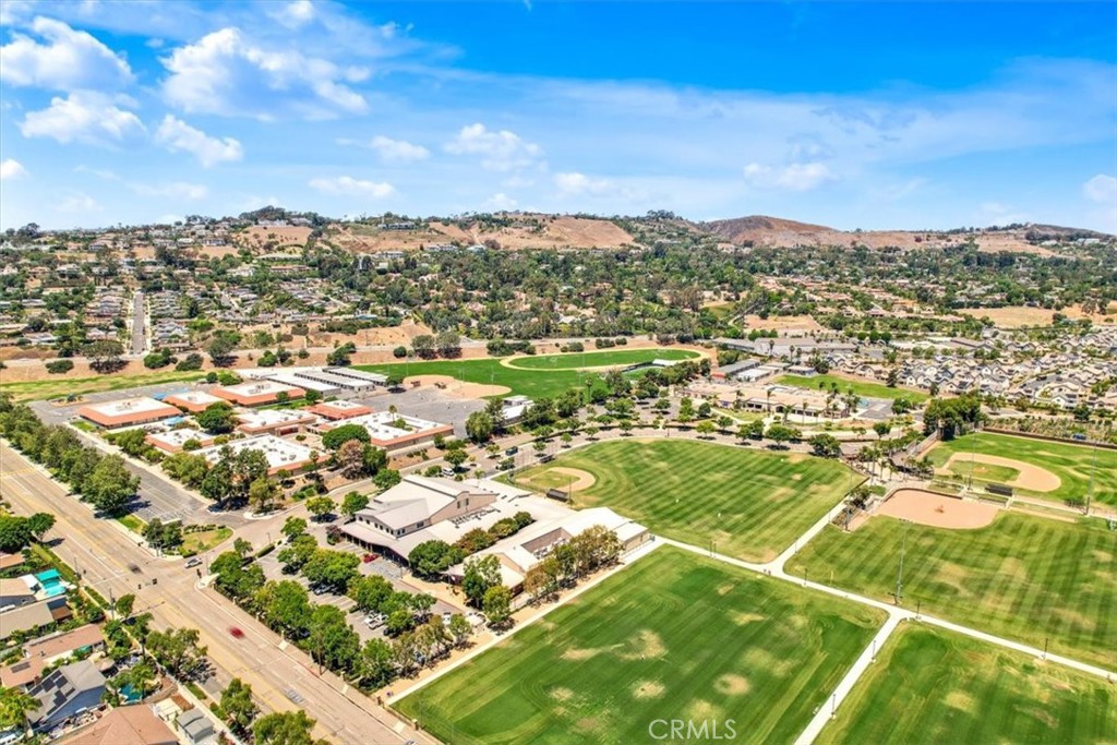 https://media.crmls.org/medias/3465e7a8-5db3-47f5-bc68-a069f86082fc.jpg?preset=X-Large