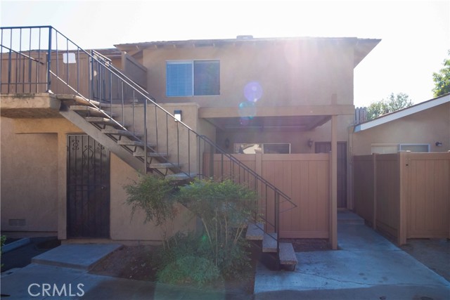 16806 Sierra Vista Way, Cerritos CA: https://media.crmls.org/medias/3466342c-d0bc-4283-8276-92817bc89b53.jpg