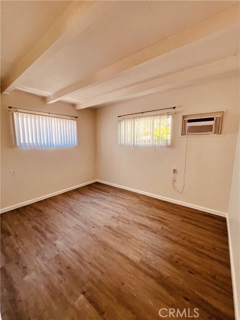 Detail Gallery Image 5 of 19 For 635 1/2 Plam Dr, Glendale,  CA 91202 - 2 Beds | 1 Baths