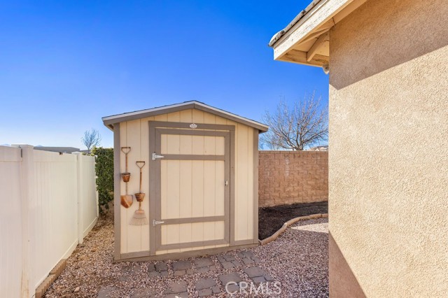 Detail Gallery Image 30 of 35 For 8466 Hoover Ct, Oak Hills,  CA 92344 - 3 Beds | 2 Baths