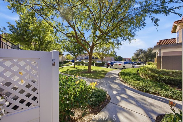 Detail Gallery Image 4 of 36 For 21 Silktassel, Rancho Santa Margarita,  CA 92688 - 1 Beds | 1 Baths