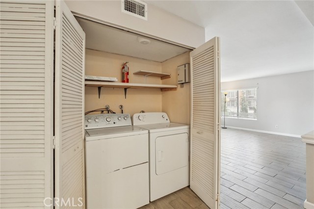 Detail Gallery Image 5 of 5 For 3018 W Cheryllyn Ln #10,  Anaheim,  CA 92804 - 3 Beds | 2 Baths