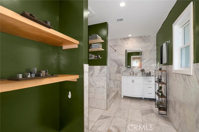 4317 W 166th Street, Lawndale CA: https://media.crmls.org/medias/34681e06-5d39-4438-bb5a-a78d90623c4a.jpg