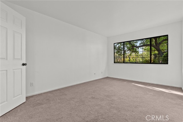 Detail Gallery Image 25 of 60 For 18826 Cabral, Canyon Country,  CA 91351 - 5 Beds | 3 Baths