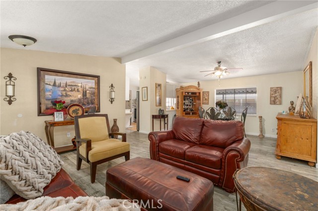 Detail Gallery Image 11 of 33 For 1721 E Colton Ave #112,  Redlands,  CA 92374 - 3 Beds | 2 Baths