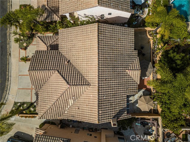 29 Calabria, Lake Forest CA: https://media.crmls.org/medias/34691d7b-7541-4d05-8db8-f7f65a418ae5.jpg