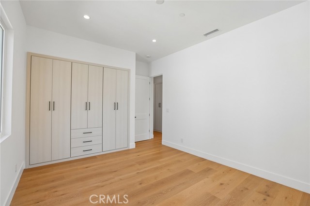 2019 Huntington Lane, B photo 37