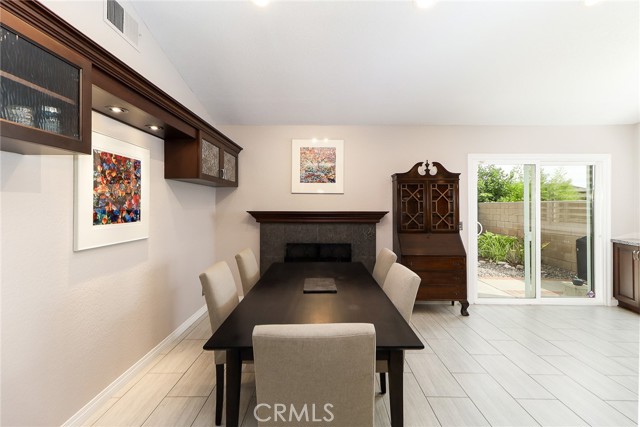 6815 Arthur Court, Chino CA: https://media.crmls.org/medias/34694904-7d40-46f0-ab0a-8f353912f1a4.jpg