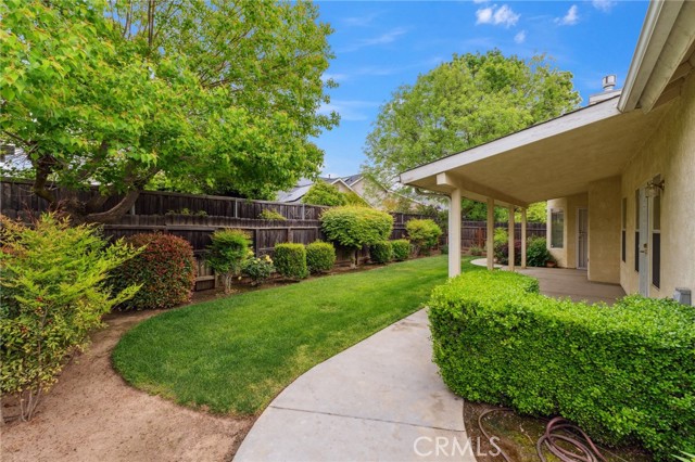 2522 E Kelso Avenue, Fresno CA: https://media.crmls.org/medias/3469cbf9-535f-4dbb-b0d0-b60f636175ed.jpg