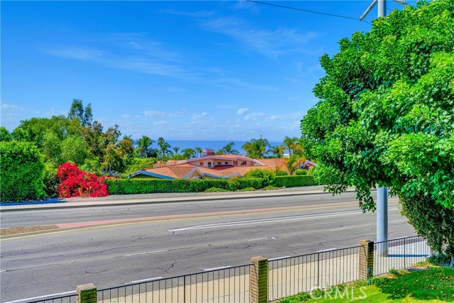 53 Seaview Drive, Rolling Hills Estates, California 90274, 3 Bedrooms Bedrooms, ,3 BathroomsBathrooms,Residential,Sold,Seaview,PV21179724