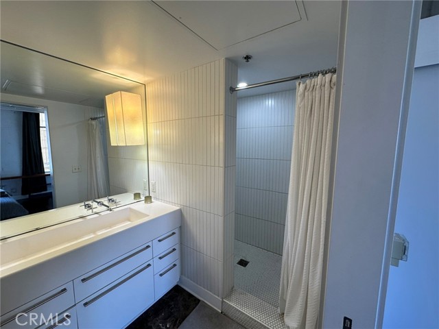 Detail Gallery Image 10 of 10 For 6253 Hollywood Bld #503,  Hollywood,  CA 90028 - 1 Beds | 1 Baths