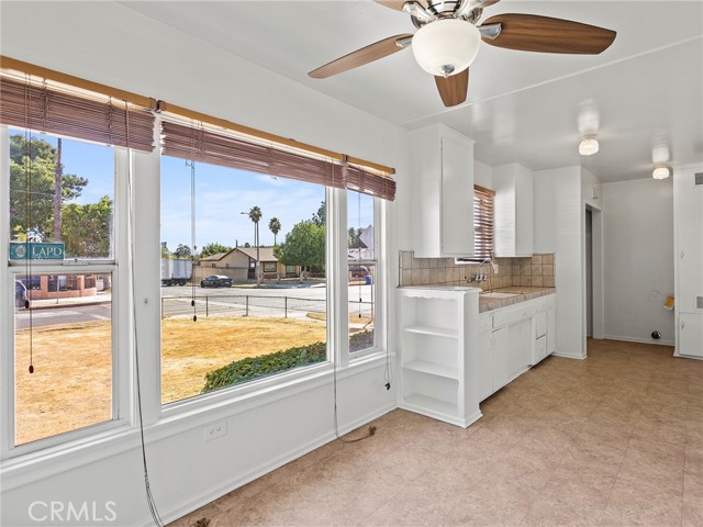 Detail Gallery Image 11 of 41 For 15231 Tyler St, Sylmar,  CA 91342 - 3 Beds | 1 Baths