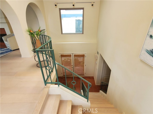 Detail Gallery Image 10 of 41 For 117 S Prospect Ave #a, Redondo Beach,  CA 90277 - 4 Beds | 2/1 Baths