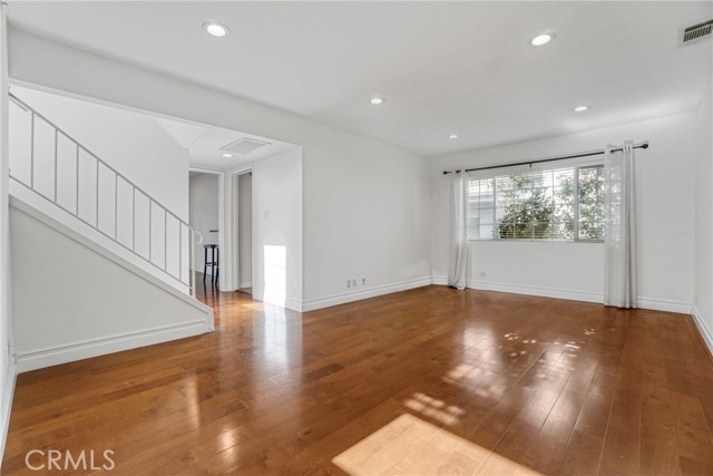 Detail Gallery Image 8 of 34 For 11535 Culver, Los Angeles,  CA 90066 - 3 Beds | 2 Baths