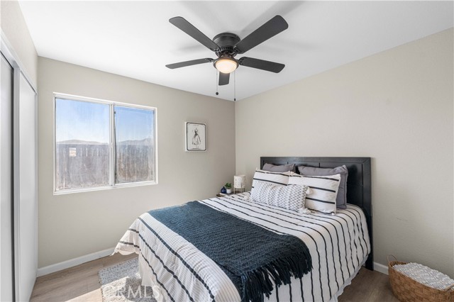 1472 Bedford Avenue, Rosamond CA: https://media.crmls.org/medias/346bb518-56ec-46f0-8678-a169fd2778d6.jpg