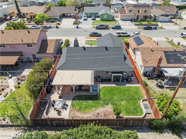 Detail Gallery Image 4 of 36 For 27036 Langside Ave, Canyon Country,  CA 91351 - 5 Beds | 2 Baths