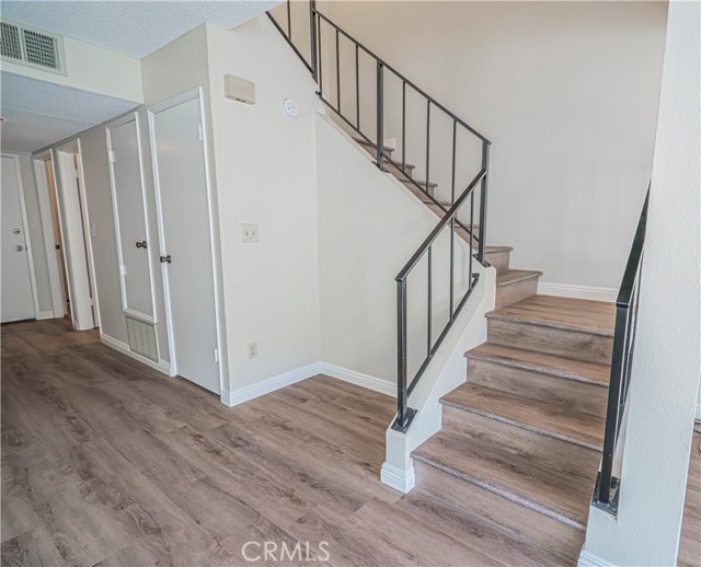 Detail Gallery Image 10 of 35 For 8323 Grenoble #32,  Sunland,  CA 91040 - 3 Beds | 2/1 Baths