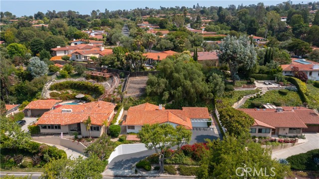 2220 Via Fernandez, Palos Verdes Estates, California 90274, 3 Bedrooms Bedrooms, ,2 BathroomsBathrooms,Residential,Sold,Via Fernandez,PV21186067